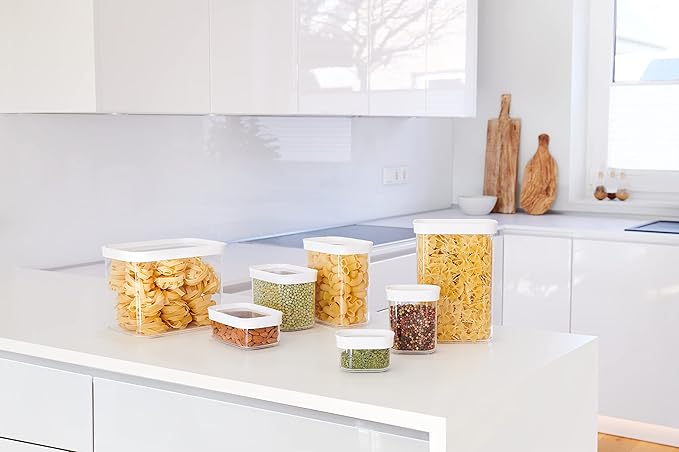 Emsa N11425 Optima Dry Storage Container 4.4 Litres Rectangular 100% Safe, Hygienic, Safe and Space-Efficient, Fresh Seal, BPA-Free, Transparent Design