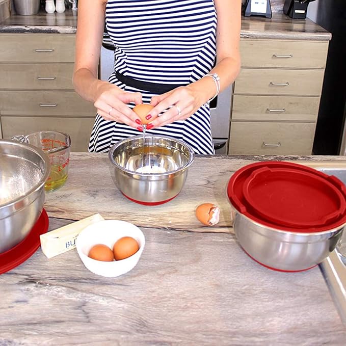 Stainless Steel Mixing Bowls with Lids and Non Slip Bases (Set of 3, Red)