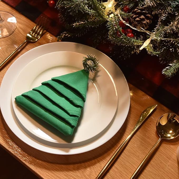 Christmas Green Cloth Napkins Set of 6,100% Cotton Dinnner Napkins,18 x18 inch,Thick Cloth Napkins 18x18 inch,Christmas Decorations in Door,Healthy,Easy Care, Washable(Emerald Green)