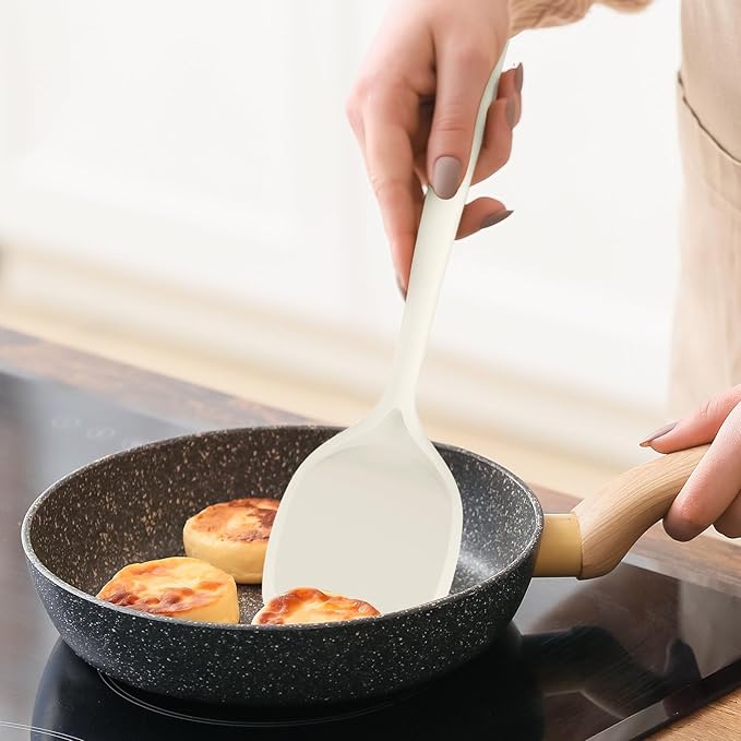 oannao Silicone Kitchen Utensils Set, 600°F Heat Resistant Silicone Cooking Utensils, Spatula, Spoon, Whisk, Tongs, Kitchen Gadgets for Nonstick Cookware, Dishwasher Safe BPA Free (Cream White)