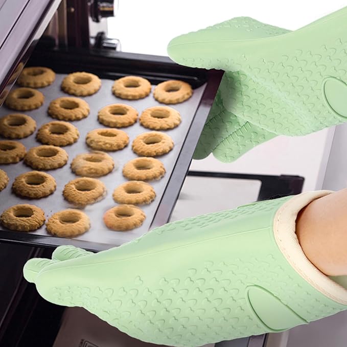 2 Pairs Silicone Oven Mitts Oven Gloves with Fingers Heat Resistant Waterproof Non-Slip Cotton Lined Silicone Oven Gloves Kitchen Mitts for Baking Cooking BBQ(2 Pairs-Green +Pink)