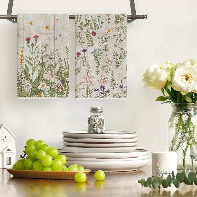 Artoid Mode Wood Wildflower Floral Kitchen Towels Dish Towels, 18x26 Inch Leaves Holiday Decoration Cleaning Set of 2