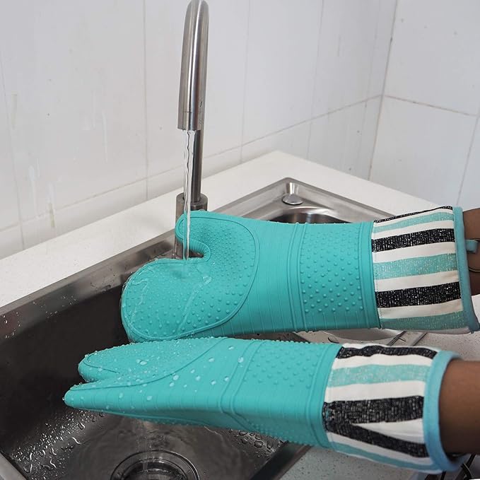 RED LMLDETA Heat Resistant 550 Degree Oven mitt, Silicone Oven Hot Mitts - 1 Pair, Extra Long Professional Baking Oven Gloves - Food Safe,Pot Holders Cooking,Grilling,Kitchen (Blue Mittens)