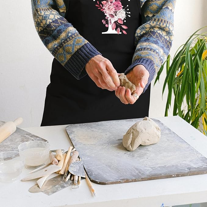Personalized Aprons for Women with Pockets, Cute Aprons for Women Chef Baking, Cooking Gifts for Mom Birthday
