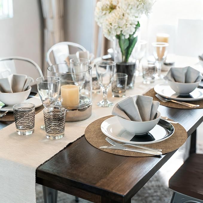Maxpearl Round Placemats Set of 6, 13.8 inch Faux Leather Heat Resistant Table Mats, Non Slip Waterproof Wipeable Place Mats for Kitchen Dining Holiday Party Table Settings, Brown