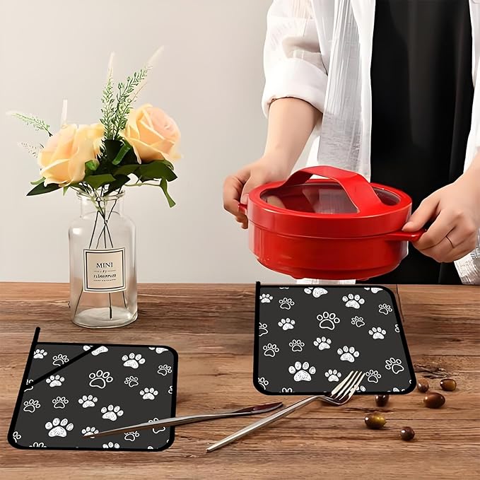 Cute Cat Dog Paw Pot Holders Set of 2,Kitchen Heat Resistant Potholder for Microwave Cooking Baking Oven and BBQ
