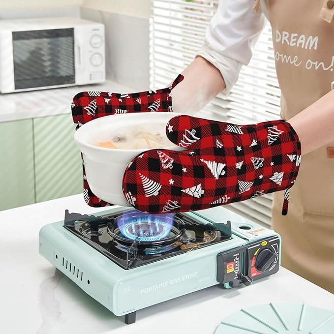 Red Gingham Plaid Christmas Tree Oven Mitts and Pot Holders Set, 4pcs Silicone Oven Glove for Kitchen Heat Resistant Oven Mitts and Potholders Non-Slip for Cooking