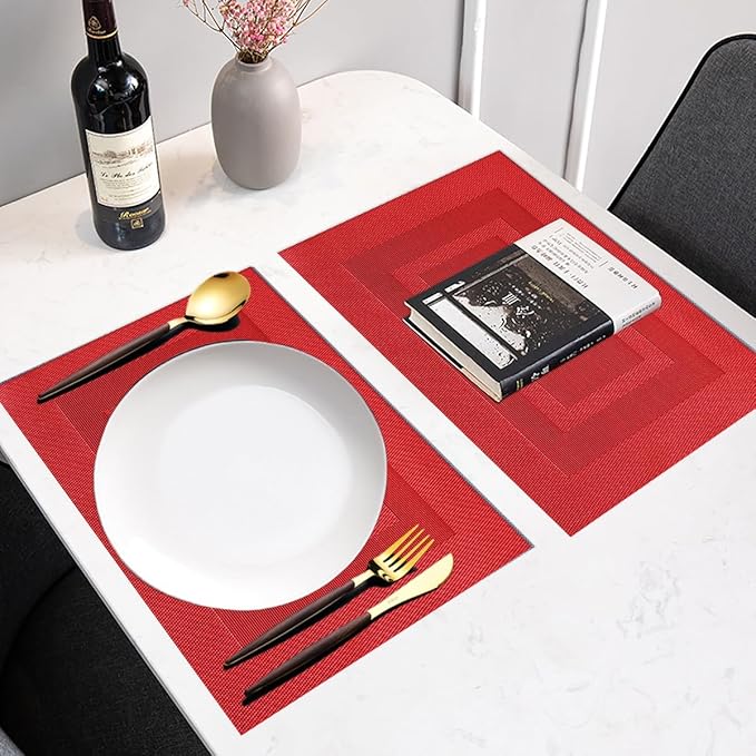 PIGCHCY Placemats,Durable Placemats for Dining Table,Washable Woven Vinyl Kitchen Placemats Set of 4 (18 x 12 inches,Passionate Red)