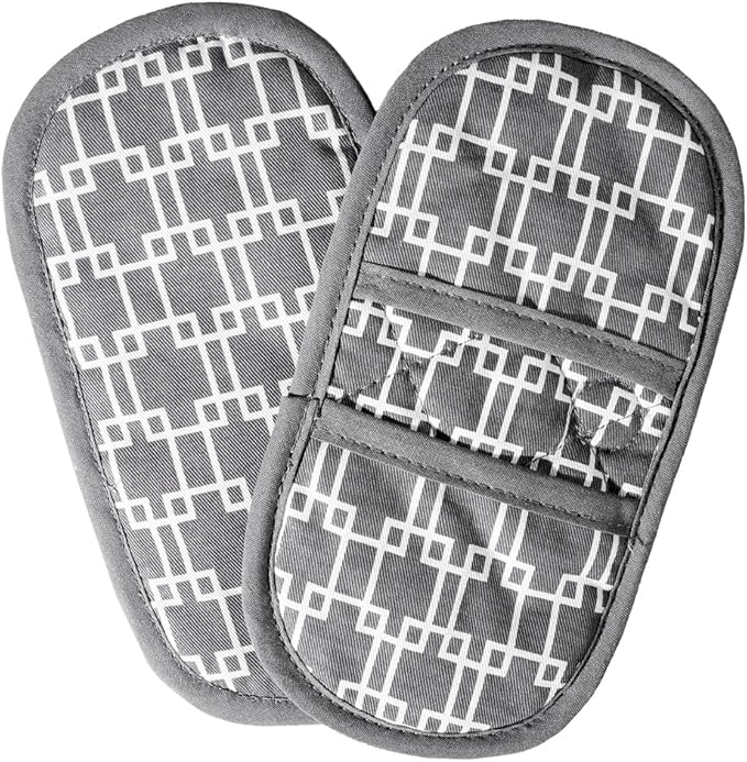 Mini Oven Mitts with Fridge Magnets.2pk Quilted Heat Resistant Grey Cotton Fabric.Gloves/Pot Holder Safely Protects Hands from Hot Surfaces. Great for handling Cookware, Bakeware, BBQ,Microwave