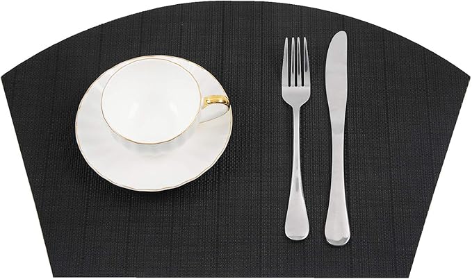 SHACOS Wedge Placemats Set of 8 Woven Vinyl Placemats for Round Table Curved Place Mats Wipe Clean Non Slip Reversible Table Mats Indoor Outdoor, Black