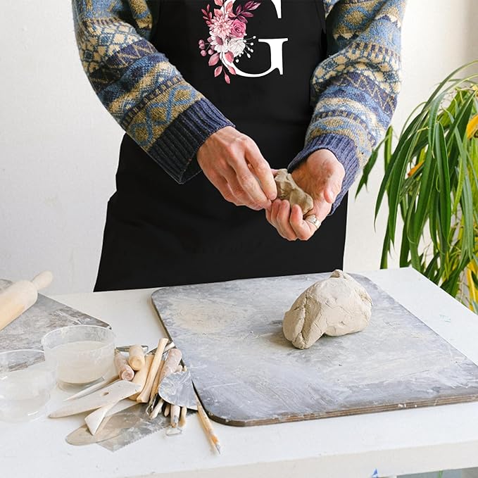 Personalized Aprons for Women with Pockets, Cute Aprons for Women Chef Baking, Cooking Gifts for Mom Birthday