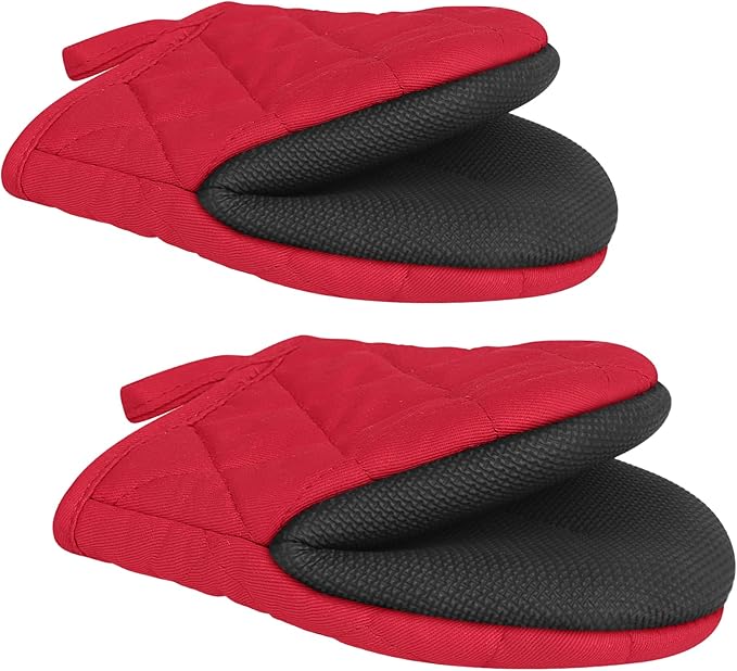 Short Oven Mitts, Heat Resistant 500°F, Silicone Grip Kitchen Gloves, Non-Slip for Baking, Grilling, BBQ, Machine Washable with Hanging Loop, 2-Pack Set, Red
