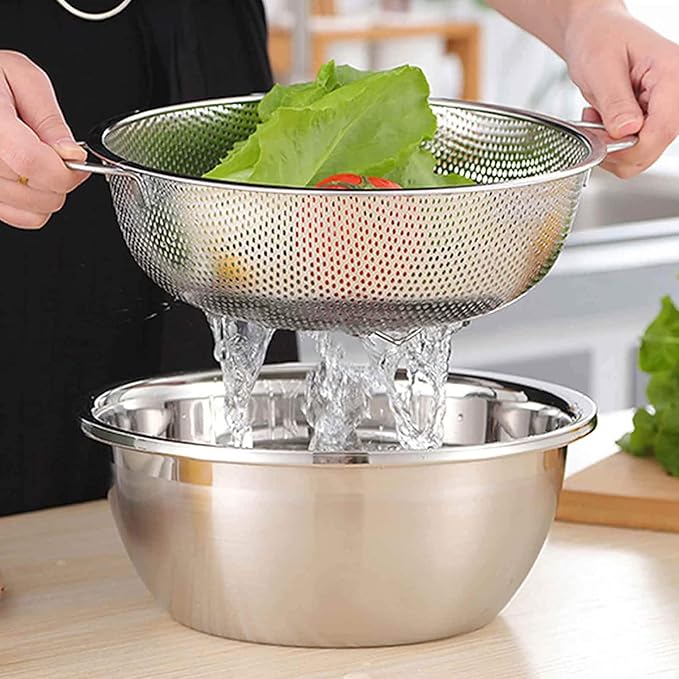 TeamFar Stainless Steel Colander, 5QT Micro-Perforated Metal Colander Food Strainer with Handles, for Draining Washing Rinsing Steaming, Non Toxic & Dishwasher Safe, Solid Construction & 3 Stable Feet