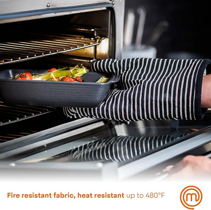 MasterChef Chef Apron for Men & Women, Cooking Apron for the Kitchen & BBQ Grilling