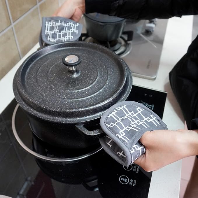 Mini Oven Mitts with Fridge Magnets.2pk Quilted Heat Resistant Grey Cotton Fabric.Gloves/Pot Holder Safely Protects Hands from Hot Surfaces. Great for handling Cookware, Bakeware, BBQ,Microwave