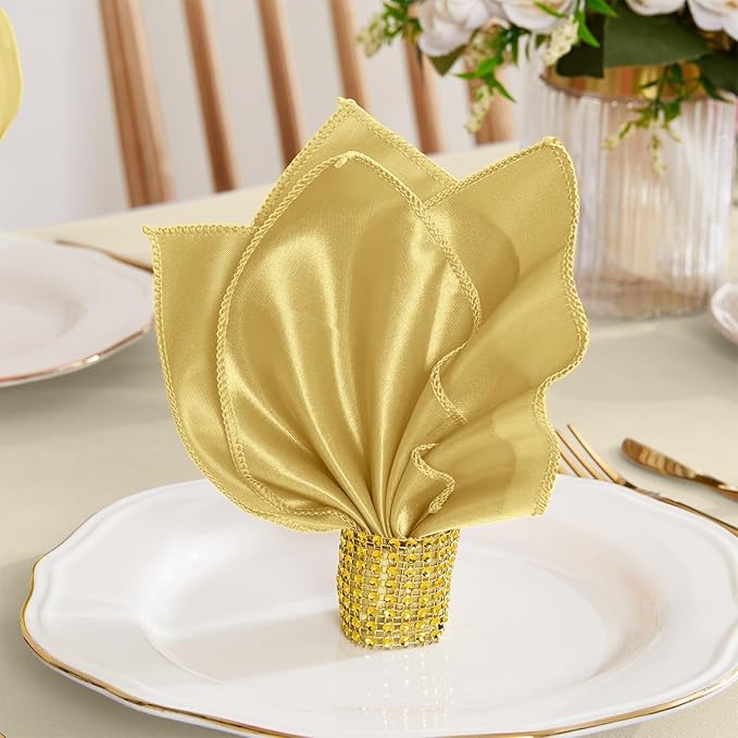 RUDONG M 100 Pcs Gold Satin Napkins and Napkin Rings Set, 17 x 17 Inch Square Cloth Napkins Set of 50, Silky Soft Table Napkins Bulk for Weddings, Banquet, Parties Dinner Decoration