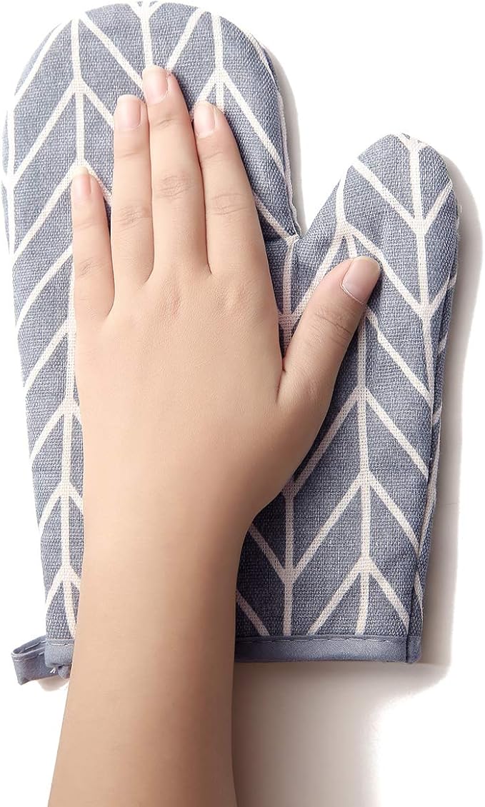WinChange Oven Mitts and Potholders BBQ Gloves-Oven Mitts and Pot Holders Sets with Recycled Cotton Infill Silicone Non-Slip Cooking Gloves for Cooking Baking Grilling (4-Piece Set,Grey)