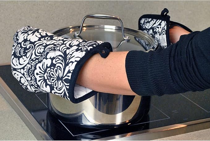 DII Quilted Kitchen Oven Mitt & Potholder Set, Hanging Loop for Convenient Storage, OM 6.5x12/PH 8x8.5, Black Damask Print, 2 Piece
