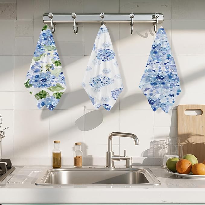 ZHAMEN 3 Pcs Blue Hydrangea Kitchen Towels, Watercolor Decorative Absorbent Microfiber Dish Cloth Tea Towel, Rustic Waffle Soft Hand Towels for Farmhouse Home Bathroom, Housewarming Gifts for Women