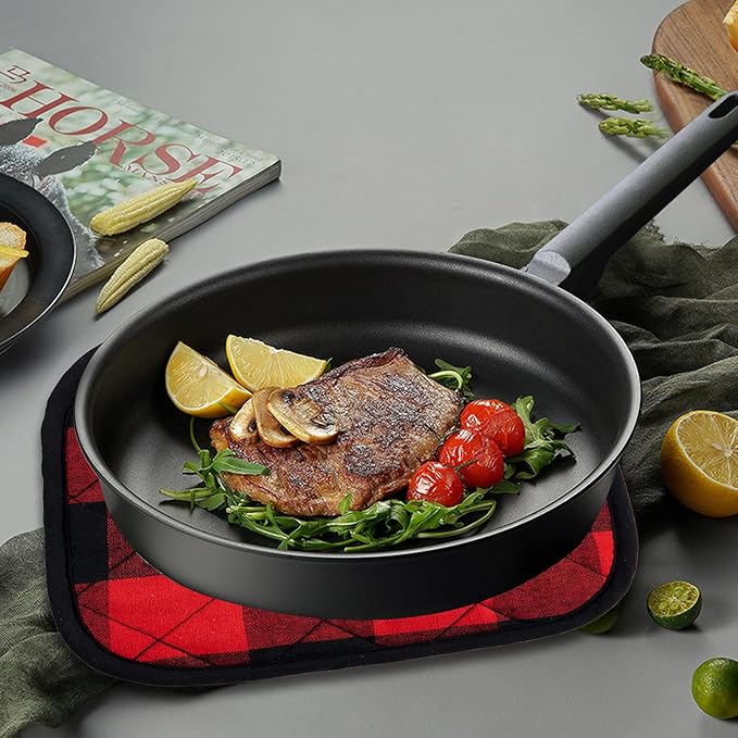 Joyhalo 4 Pack Pot Holders for Kitchen,Cotton Oven Holder with Great Heat Resistance,Non Slip Hot Pads for Kitchen Clearance,Black and Red