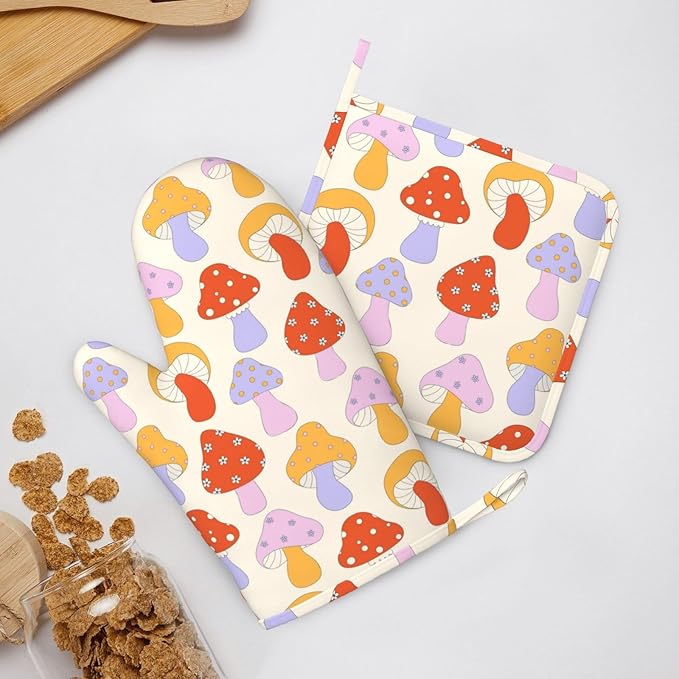 Mushroom Trendy Cute Pop 70s Oven Mitts and Pot Holders Set of 2 Silicone Heat Resistant Oven Mitten Potholders Non Slip Gloves Kitchen Decor for BBQ Cooking Grilling Baking