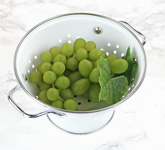 Reston Lloyd Calypso Basics Powder Coated Enameled Colander with Solid Base, Strainer Basket with Handles, for Pasta, Berries, Vegetables, Fruit, White ( 1 qt, 32 oz )