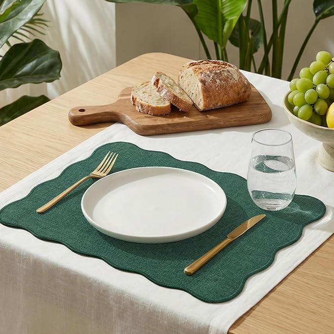 AHHFSMEI Faux Linen Placemats Set of 6 Heat Resistant Non-Slip Stain Proof Table Mats for Kitchen Dining Elegant Decor Place Mats (Green)