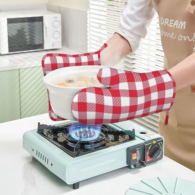 Red and White Checkered Oven Mitts and Pot Holders Set, 4pcs Red and White Plaid Silicone Oven Glove for Kitchen Heat Resistant Oven Mitts and Potholders Non-Slip for Cooking
