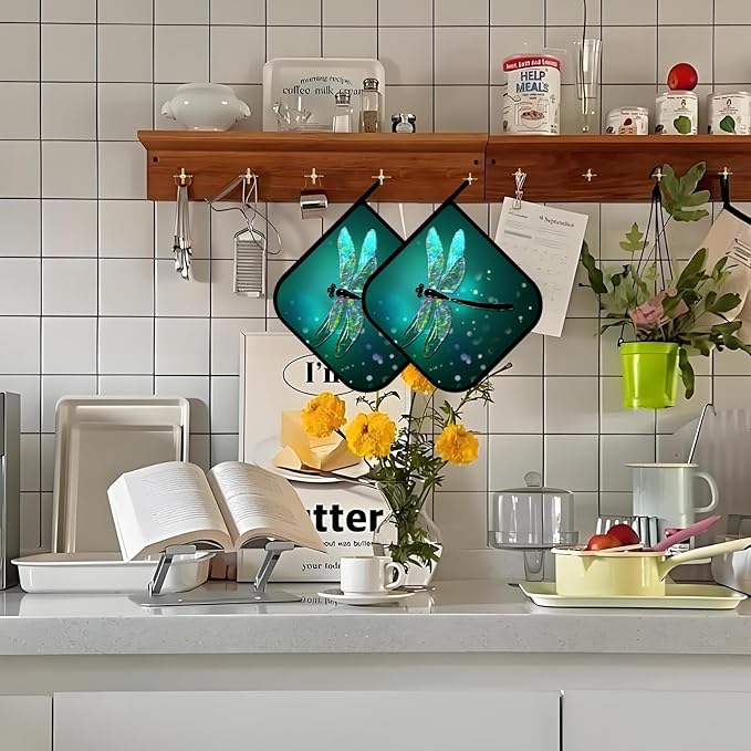Vintage Dragonfly Pot Holders 2 PCS,Kitchen Heat Resistant Hot Pads for Cooking Grilling Baking BBQ, Pot Holders for Women Cook Home Microwave