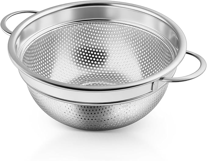 P&P CHEF Colander Strainer Stainless Steel 3 Quart, Metal Micro-Perforated Colander for Kitchen Food, Ideal for Rinsing Washing Draining, Dishwasher Safe, Shiny Silver, 1PC
