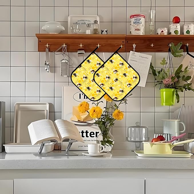 Cute Honey Bee Pot Holders Set of 2,Kitchen Heat Resistant Potholder for Microwave Cooking Baking Oven and BBQ