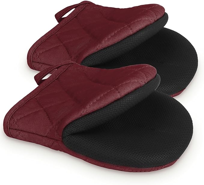 Short Oven Mitts, Heat Resistant 500°F, Silicone Grip Kitchen Gloves, Non-Slip for Baking, Grilling, BBQ, Machine Washable with Hanging Loop, 2-Pack Set, Dark Red