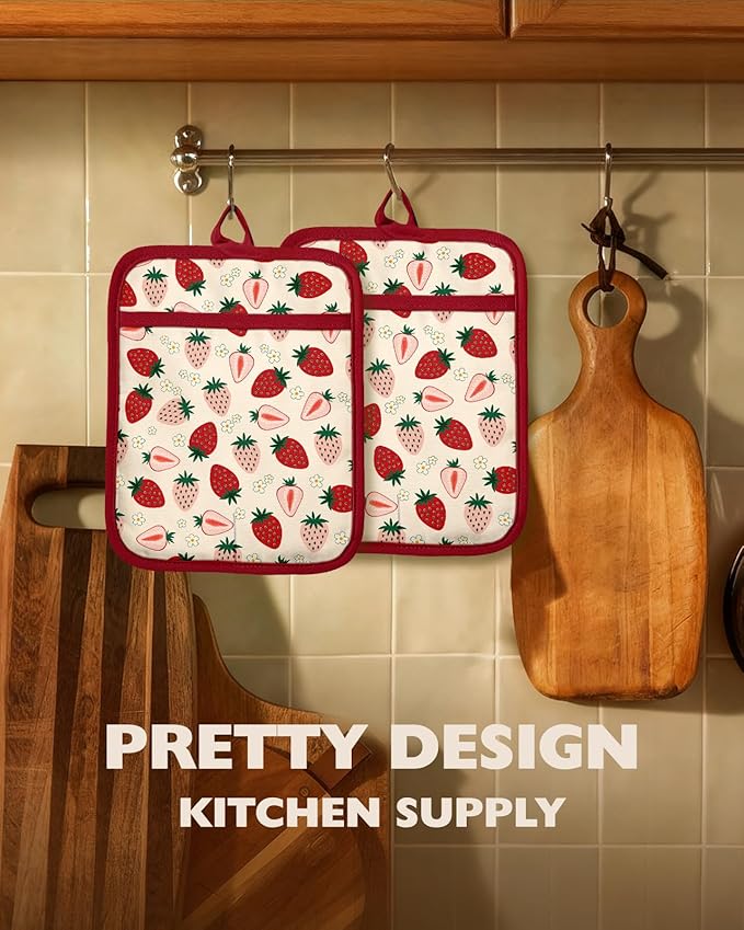 Slohif Silcone Strawberry Pot Holders for Kitchen - 100% Cotton Red Cute Oven Potholders with Pockets, Heat Resistant Square Thick Hot Pads, House New Home Baking Baker Gifts,2pack