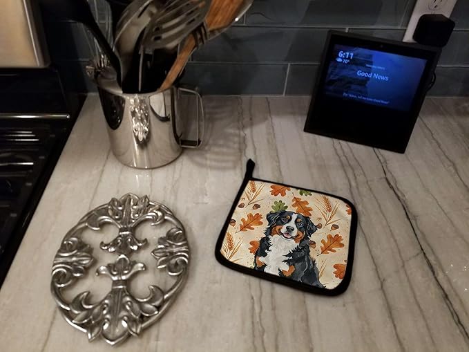 Caroline's Treasures Bernese Mountain Dog Heirloom Fall Pair of Pot Holders Pair 7.5x7.5 Quilted Insulated Hot Pads Decorative Kitchen Gift Made in USA