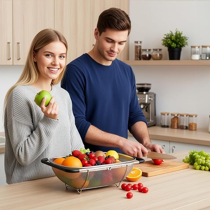 Suwimut 2 Pack Over the Sink Oval Colander for Kitchen, Stainless Steel Fine Mesh 6 Quart Strainer Basket with Expandable Rubber Grip Handles for Straining, Draining, Rinsing Fruits, Vegetables