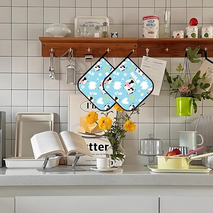 Pot Holders for Kitchen Heat Resistant Pot Holders,Cute Cartoon Black and White Cow Set of 2 Oven Hot Pads for Cooking Baking BBQ Gifts for Women Men