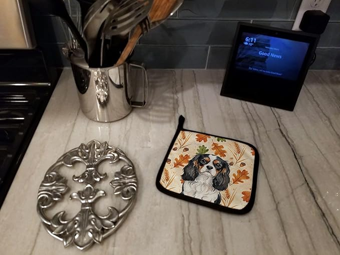 Caroline's Treasures Tricolor Cavalier Spaniel Heirloom Fall Pair of Pot Holders Pair 7.5x7.5 Quilted Insulated Hot Pads Decorative Kitchen Gift Made in USA