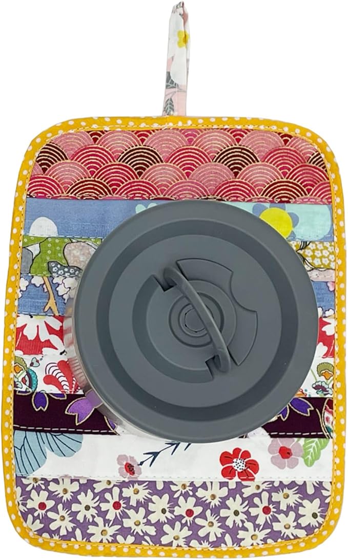 2Pcs Beautiful Cotton Pot Holders for Kitchen, 100% Cotton Fabric Handmade Patchwork Table Mats Set, Heat Resistant Mat Pads with Pocket and Hanging Loop, Potholder Teapot Mitts Washable