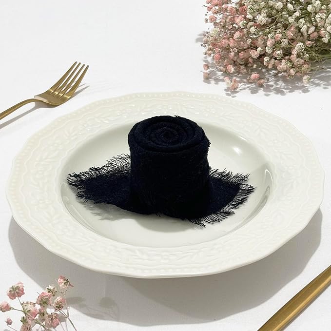 24Pack Black Cloth Napkins 17x17Inch Black Napkins Cloth with Fringe Soft Cotton Cloth Napkins Washable Rustic Dinner Napkins Cloth for Wedding Party Dinner Table