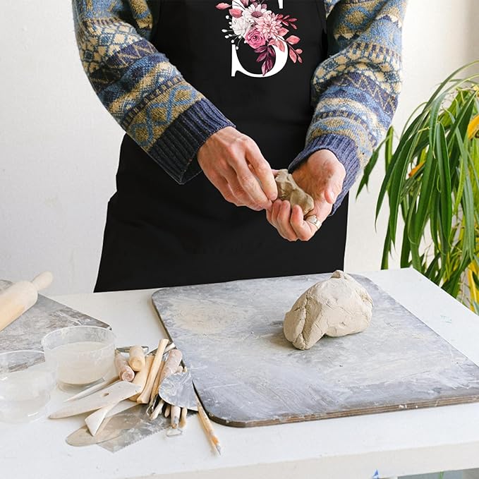 Personalized Aprons for Women with Pockets, Cute Aprons for Women Chef Baking, Cooking Gifts for Mom Birthday