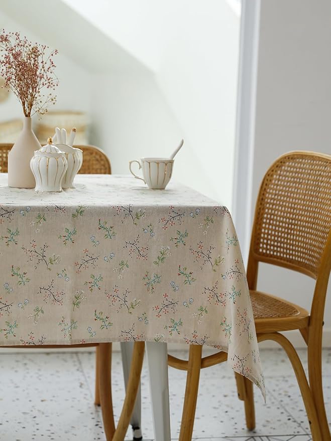 YiHomer Pastoral Rectangle Tablecloth - 52 x 70 Inch Table Cloth - Washable Table Cover with Wrinkle Resistant for Restaurant, Picnic, Bistro, Indoor and Outdoor Dining, Gardenia