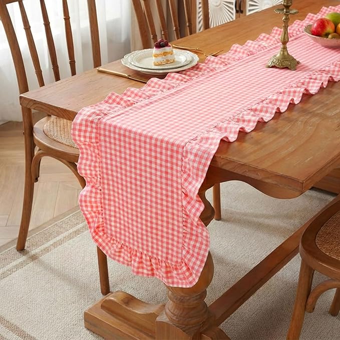 HunnmingRe 1 Pcs Pink Plaid Gingham Ruffle Table Runner 118 x 13.8'' Farmhouse Table Runner 100% Cotton Scalloped Long Dresser Scarves for Dining Room, Wedding, Kitchen Rustic Home Decor