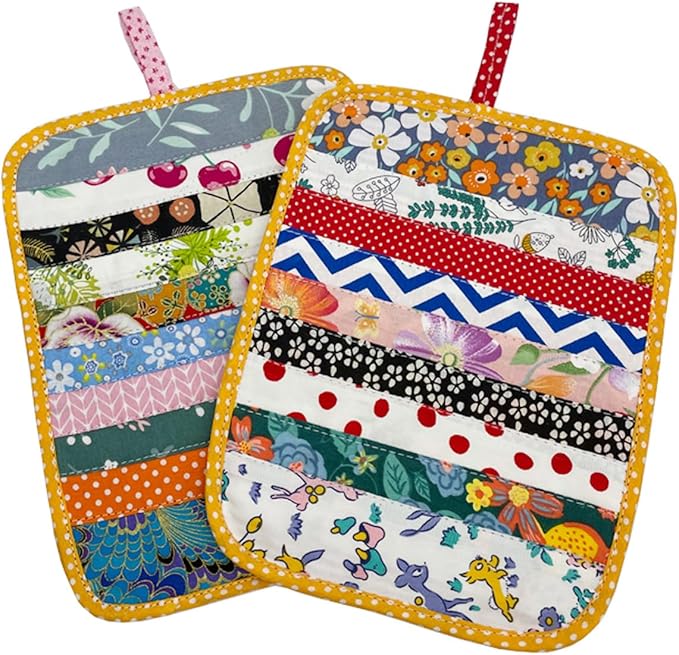 2Pcs Beautiful Cotton Pot Holders for Kitchen, 100% Cotton Fabric Handmade Patchwork Table Mats Set, Heat Resistant Mat Pads with Pocket and Hanging Loop, Potholder Teapot Mitts Washable