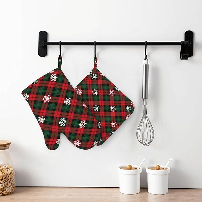 Red Green Plaids Oven Mitts and Pot Holders Set, 4pcs Retro Christmas Plaid Silicone Oven Glove for Kitchen Heat Resistant Oven Mitts and Potholders Non-Slip for Cooking