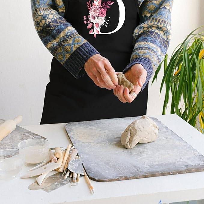 Personalized Aprons for Women with Pockets, Cute Aprons for Women Chef Baking, Cooking Gifts for Mom Birthday