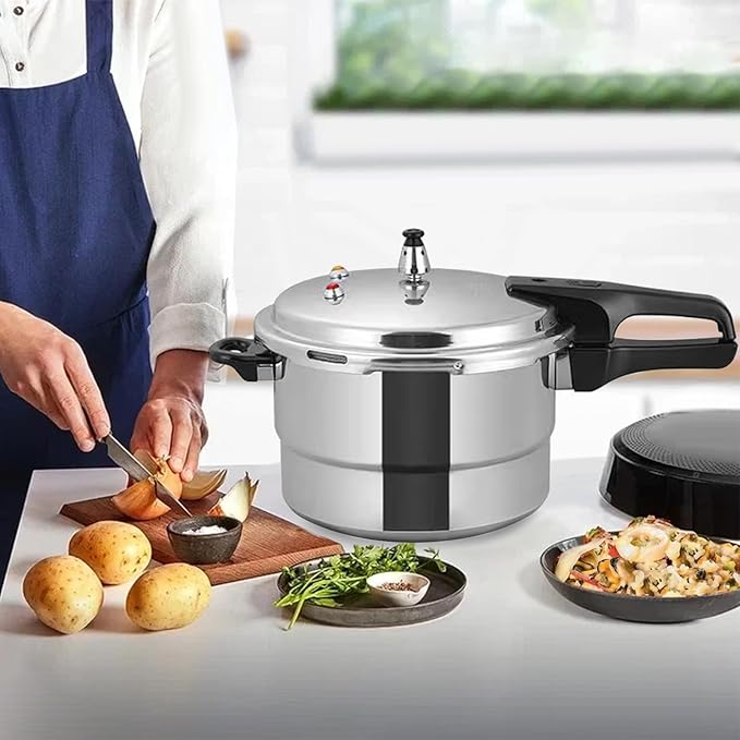 Pressure Cooker 7 Quart，Aluminum Pressure Cooker Compatible with Gas & Induction Cooker Fast Cooking Pot Even Heat Distribution for 6-7 People