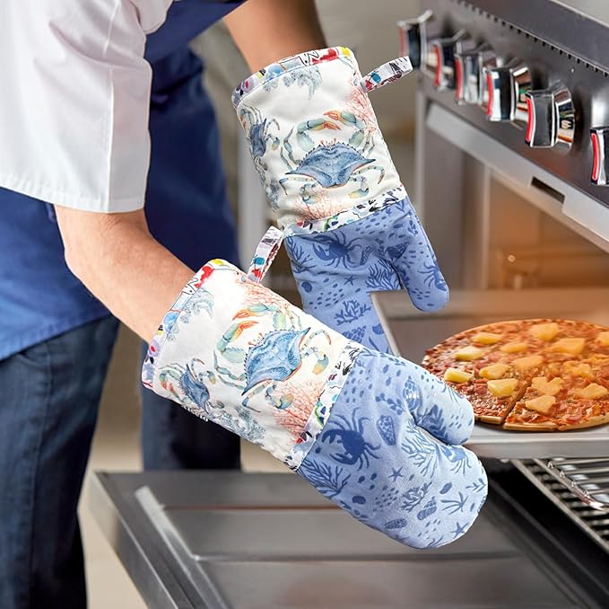Alselo Oven Mitts, Heat Resistant with Soft Quilted Cotton Lining Set of 2, Fashion Crab Design with Silicone Printing Anti-Slip Kitchen Gloves for Safe Backing Cooking Barbecue (Lilac,Crab)