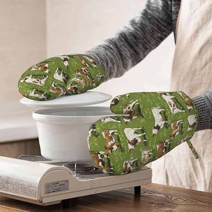 Farm Cow Silicone Oven Mitts Set of 2, Heat Resistant up to 500°F, Kitchen Oven Gloves with Non-Slip Grip and Soft Cotton Lining for Baking, Cooking and BBQ