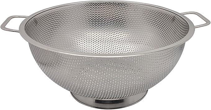 Fox Run Large Stainless Steel Colander, 5 Quart Pasta Strainer With Handles, 11” x 13.5” x 5”