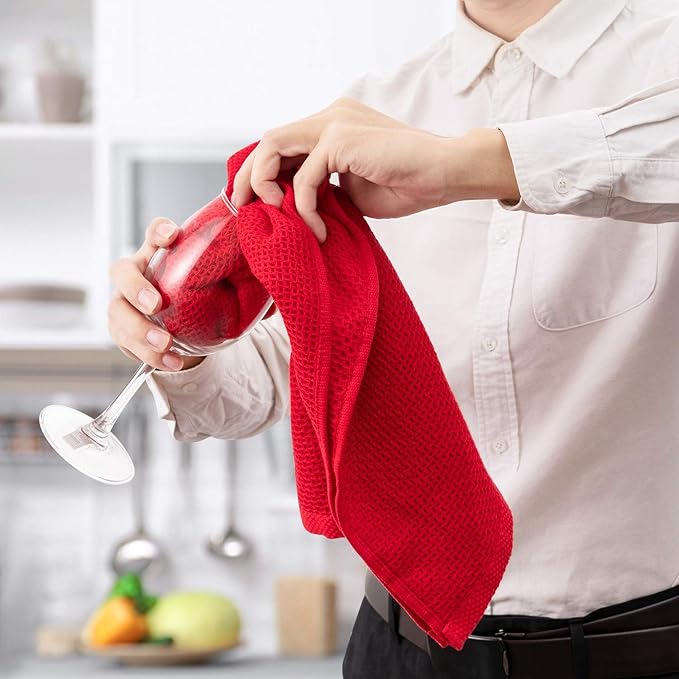 joybest Cotton Kitchen Towels, 4-Pack Waffle Weave Ultra Soft Absorbent Dish Towels Quick Drying Kitchen Dish Cloths, 18 in x 28 in, Red